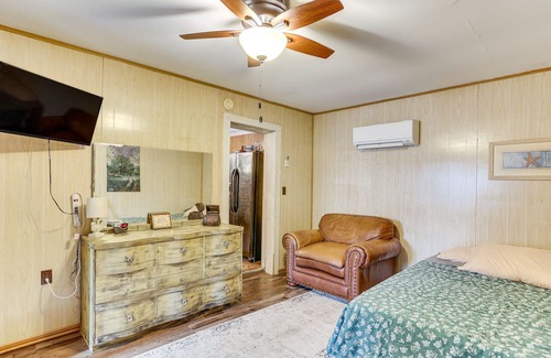Parsons Cottage | Brodies Landing Cottage ~ Half Mi to Lick Creek!