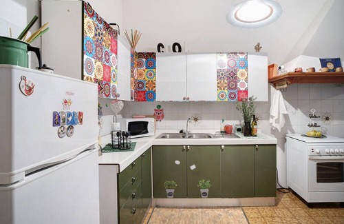 Villa Viani Apartment | Apartment 'Divino' with Mountain View, Private Terrace and Wi-Fi