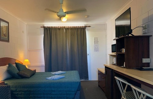 Charleville Hotel | Warrego Motel - Charleville