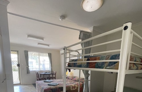 Charleville Hotel | Warrego Motel - Charleville