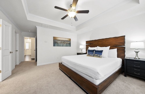 Cliftondale House | 3 Bedroom Fully Furnished Townhouse with Large Media Room and Large Rear Deck