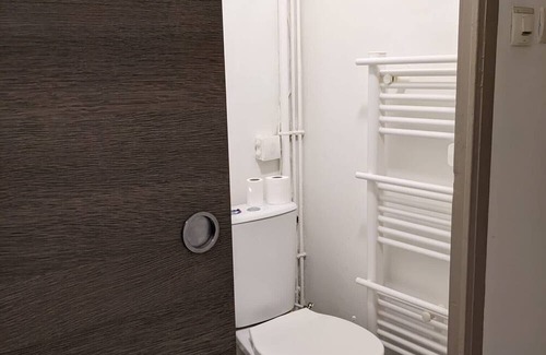 6th Arrondissement Apartment | Cozy studio for a getaway in Marseille