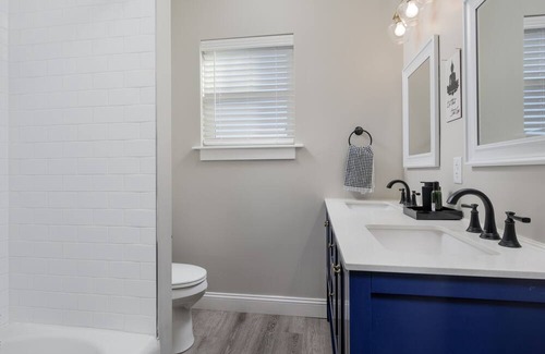 Camp Hill Apartment | NEW Modern Downtown Camp Hill Apartment w FREE parking & Walkable