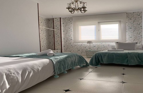 Santiago de Compostela House | Vivienda Situada en un Entorno Tranquilo, Seguro y Naturaleza