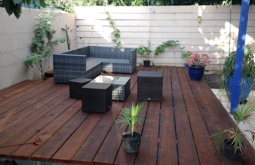 Punaauia House | Chambre à Louer Dans une Grande Maison Familiale