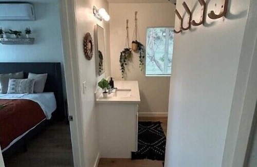 Lincoln Acres House | Peaceful Cottage near San Diego w/ WD