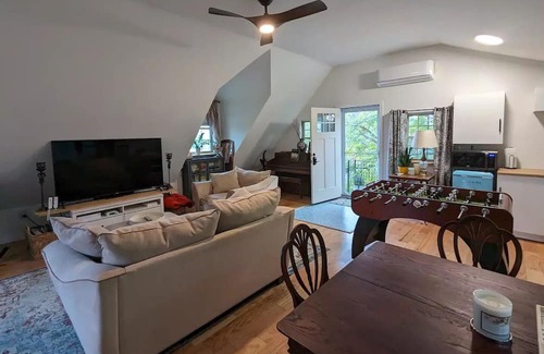 Schuylerville Apartment | Serene Studio Retreat 20 Minutes to Downtown