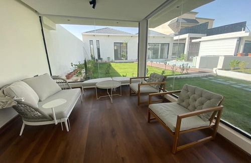 Spring Ski Chalet | 5 minutes to airport