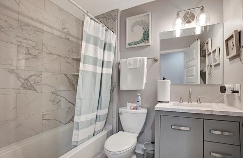 Downtown Baltimore House | Fully furnished Luxury Townhome with Rooftop in the Heart of Baltimore City.