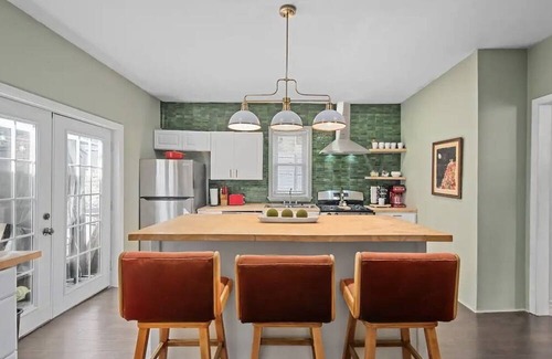 Pittsburgh House | Manor on The Hill