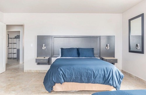 La Fonda House | Beachfront 3br Surfers & Gatherings near Rosarito