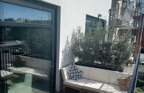 Harmonie Apartment | Vrbo Property