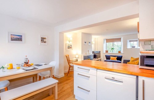 East Preston House | Coastguard Cottage - Angmering on Sea