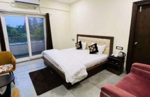 Greater Noida Hotel | Fabhotel Vihaan Residency