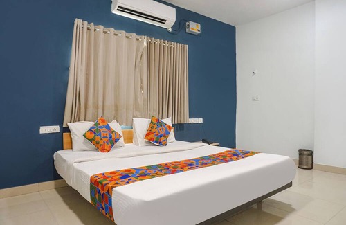 Yerawada Hotel | Fabhotel Silver Oak