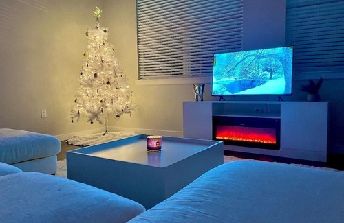 Willow Meadows/Willowbend Area Apartment | Luxury Apartment Near NRG Stadium!