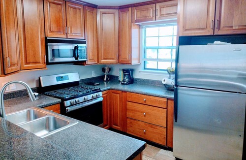 Daphne House | Remodeled Daphne townhome, close to I-10!