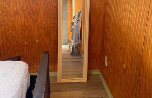 Dripping Springs Bed & Breakfast | Stargazing EnSuite walking distance to downtown,Texas wineries, food, and shops.