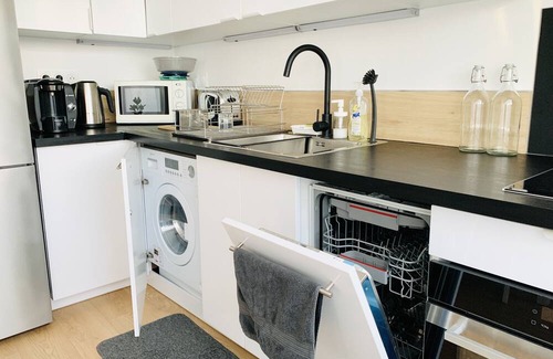 Quartier de Javel Apartment | Paris 15th, near Eiffel tower, Pompidou Hospital, view direct on Citroen Parc