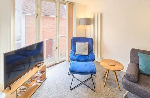 The King's Mile House | Host & Stay | Queen's Corner