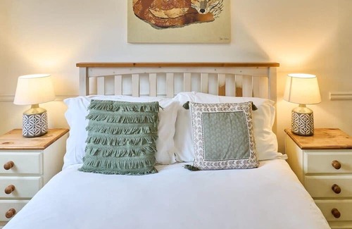 Canterbury Cabin | Host & Stay | The Cabin