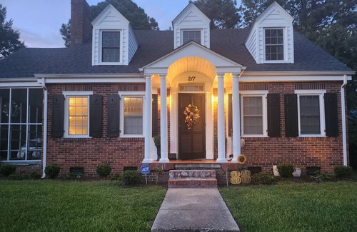 Edenton Cottage | Classic Cottage in the center of downtown historic district in Edenton.