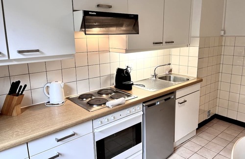 Jargonnant Apartment | 2 BR Cosy Apartment next to Lake