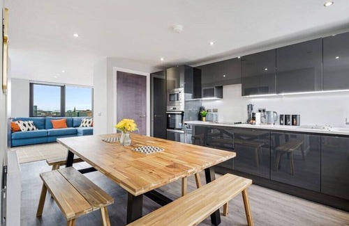 Baltic Triangle Apartment | Host & Stay | The Baltic Penthouse 2