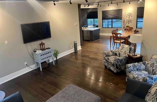 Bowling Green Apartment | Downtown Bg Escape