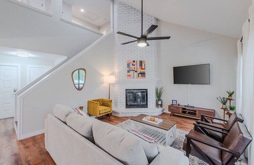 North San Antonio - SAT House | Stunning deck with Hot-tub view to Lake & Golf course