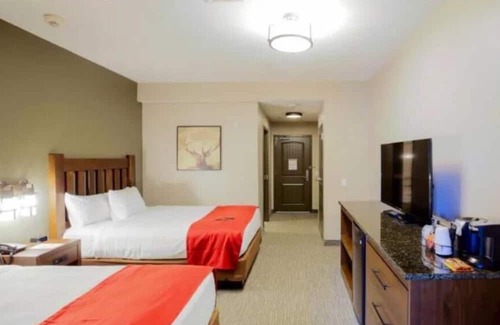 Williamsburg Resort | Great Wolf Lodge Williamsburg VA, deluxe balcony family suite 12/4 -12/7/2023