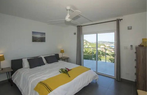 Indigo Bay Villa | Villa Kailani 4 bedroom with Stunning Ocean Views