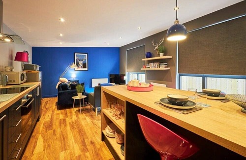 South Charlton House | Host & Stay | Ocean Blue Lodge