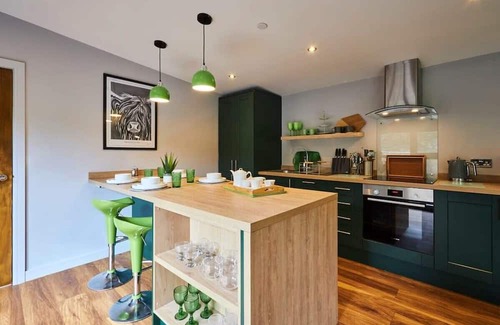 South Charlton Cabin | Host & Stay | Forest Green Lodge