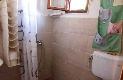 Nea Propontida House | Homerez - House 1 km away from the beach for 4 ppl. with garden at Potidée