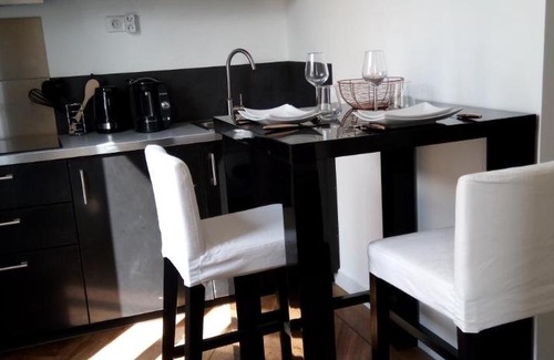 Dole Apartment | La Pause Romantique