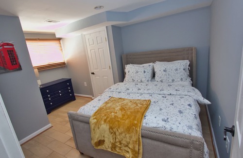 Eckington Apartment | Chic Downtown In-Law Suite