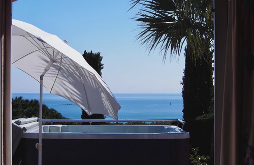 La Nartelle Villa | Villa Riviera, Sea view, Pool, Jacuzzi, Sauna, Walk to the beach