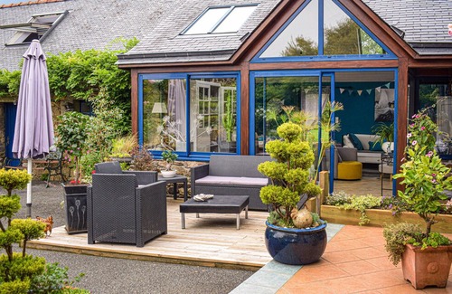 Begard House | Awesome Home In Trézélan-Bégard