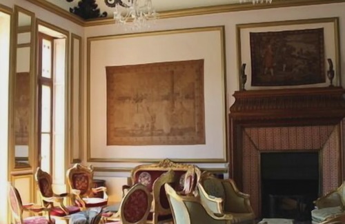 Lurcy-Levis Hotel | Château de Béguin