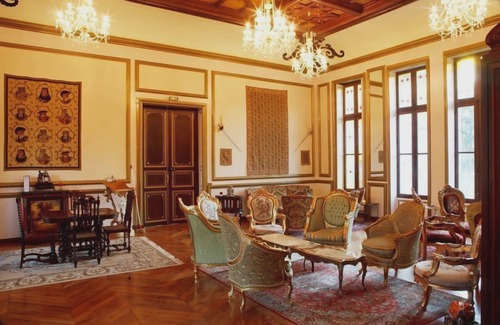 Lurcy-Levis Hotel | Château de Béguin