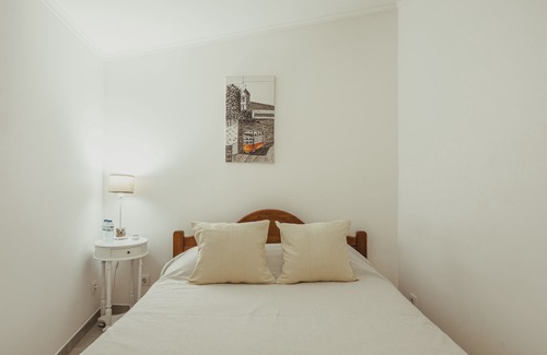 Alges House | Algés Village Casa 4 by Lisbon-Coast vacation