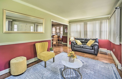 Latham House | Pet-Friendly Latham Retreat about 7 Mi to Albany!
