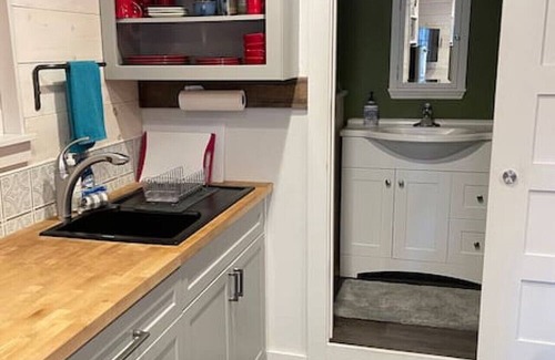 West Sedona Apartment | Cute studio available monthly; 1 block to trails