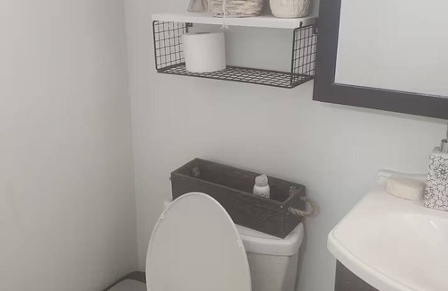 Burke Apartment | Private space, House Retreat Studio