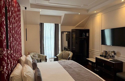 Oban Hotel | Stylish Oban Harbour Retreat | On-Site Dining, Free WiFi & Steps to Ferries