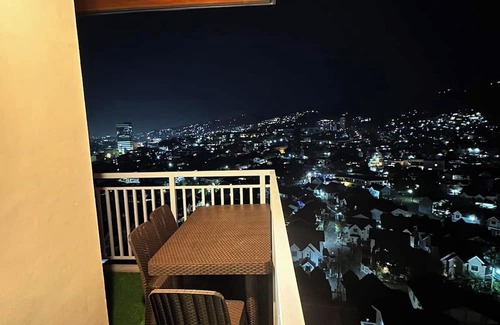 Guadalupe Condo | Cozy Spacious condo with AC and fitness room in charming Cebu City