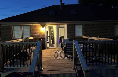 Avondale Melbourne Heights House | The Ville Getaway! Centrally located to EVERYTHING!