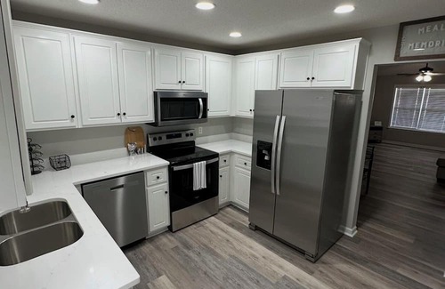 Aiken House | NEW LISTING nAiken's Home away from home