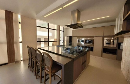 Camboinha House | Beachfront House with Balcony and Sea View, João Pessoa